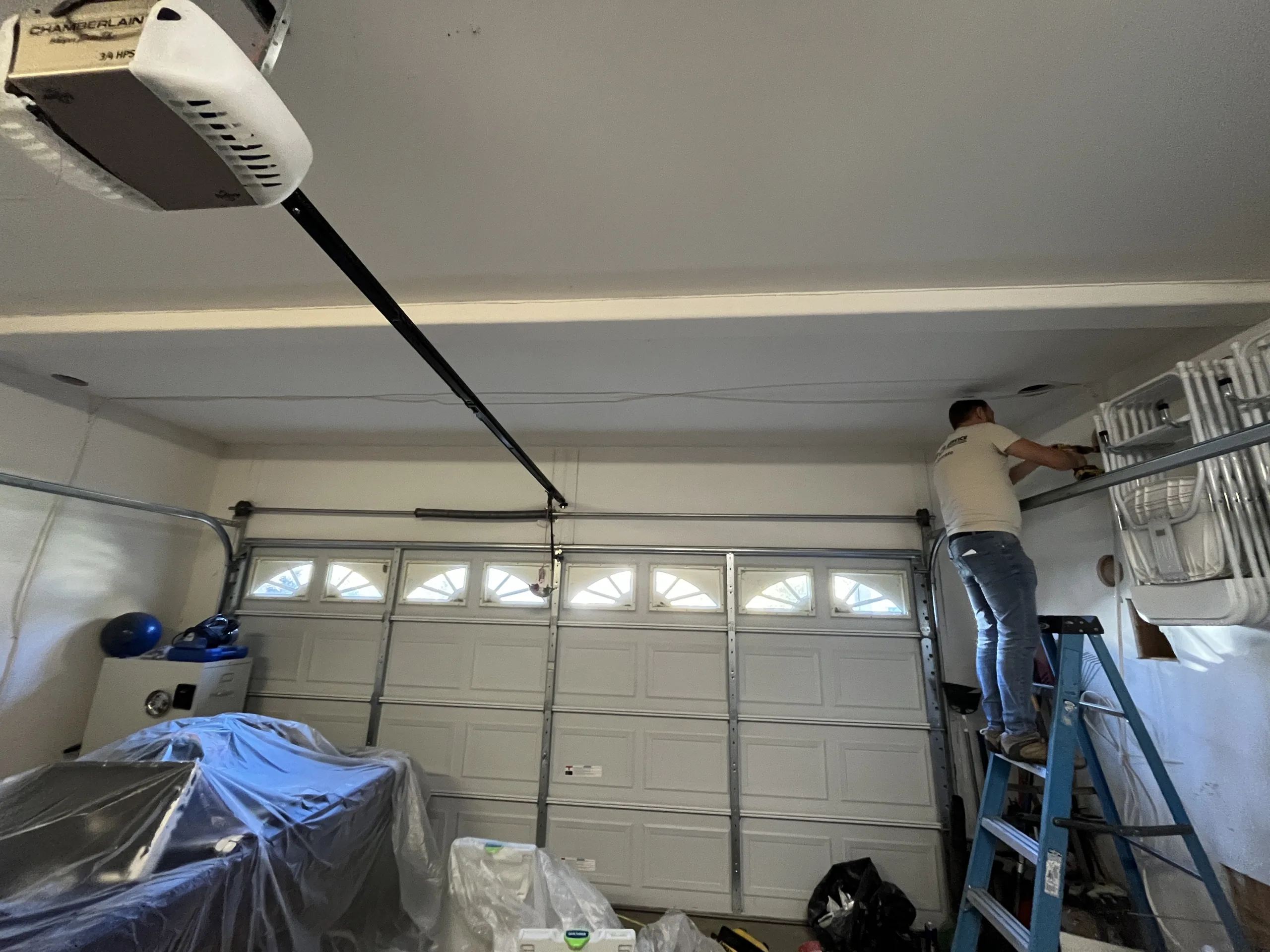 Electrician installing new 20 amp electrical line (size 12) in garage – Fuse Service Sacramento